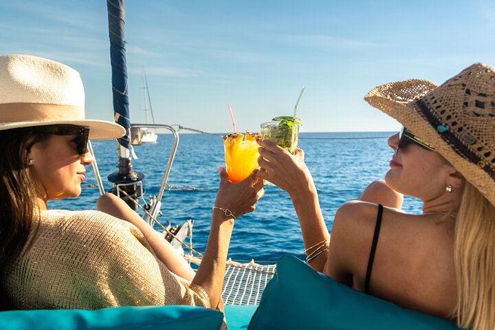 Mallorca Katamaran Tour mit Tapas 4-Stunden. Maximal 12 Personen.
